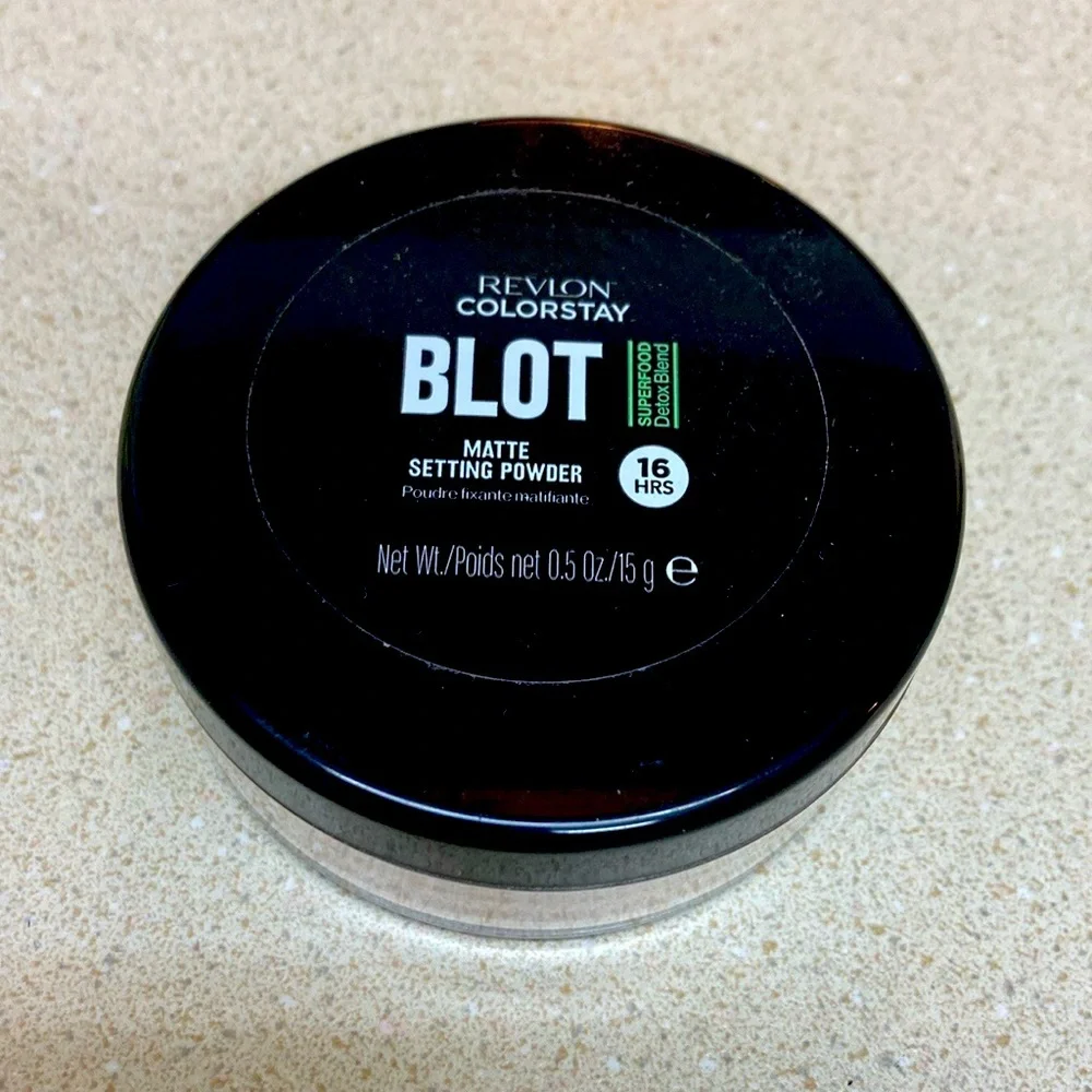 NEW Revlon Colorstay Blot Mattifying Setting Powder - Picture 1 of 3